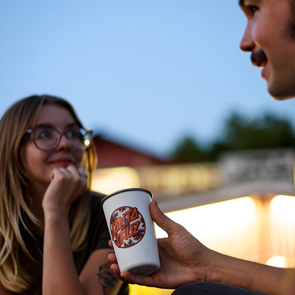 16oz-pint-cup-santa-cruz-d2 16oz_pints_santa_cruz_vacationdot_couple_square.jpg