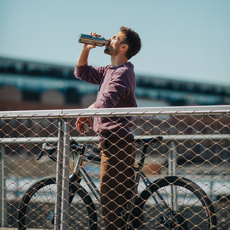 20oz-rise-reflect-with-bamboo-cap-w8 16oz_rise_reflect_man_bike_square.jpg