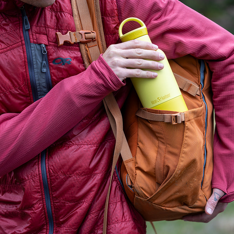 20oz-rise-classic-with-arch-loop-cap-q1 20oz_rise_classic_insulated_bottle_acacia_backpack_square.jpg