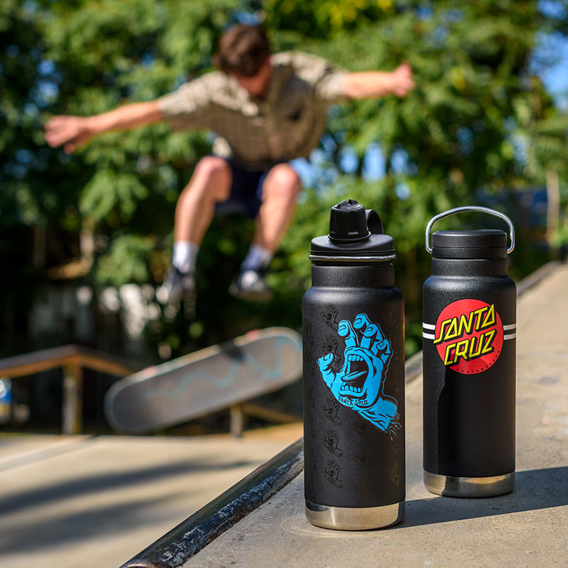 32oz-tkwide-with-twist-cap-santa-cruz-k0 32oz_20oz_water_bottles_santacruz_skater_ramp_square.jpg