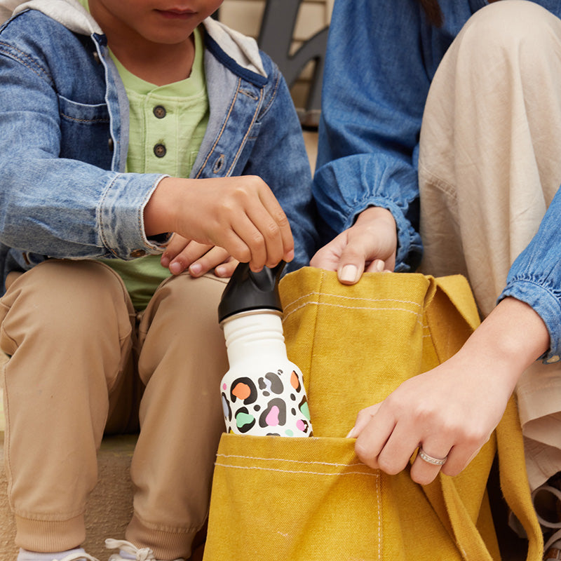 12oz-kid-s-classic-with-flip-seal-sport-cap-i7 kid_sport_flip_seal_12oz_bag_pull_square.jpg
