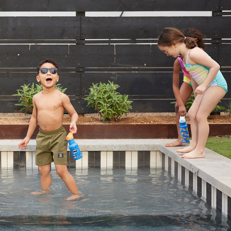 12oz-kid-s-classic-with-flip-seal-sport-cap-i7 kid_sport_flip_seal_12oz_boy_pool_square.jpg