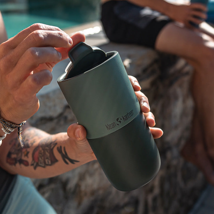 flip-lid-z9 rise_flip_lid_small_tumbler_open.jpg